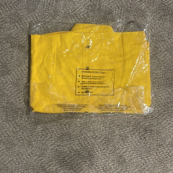 BRIGHT YELLOW SHIRT - Picture 4 of 5